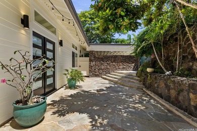 Experience breathtaking Mokulua Islands views from every corner - photo 11