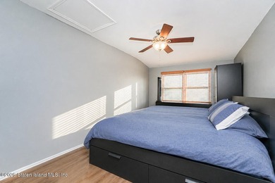 Welcome to this beautiful end-unit townhouse in the heart of - photo 26