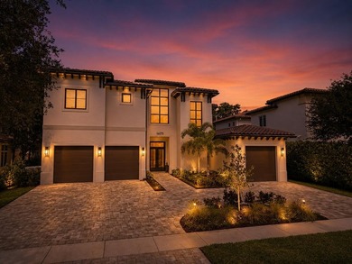 Beautifully upgraded newly built custom estate home located in - photo 1
