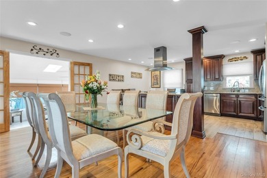 Welcome to this beautifully appointed four-bedroom - photo 3