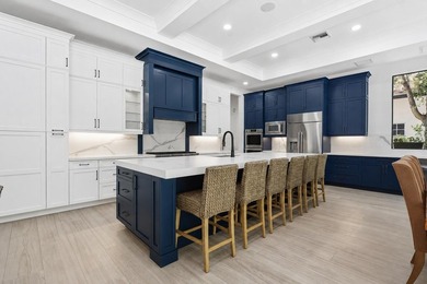 Beautifully upgraded newly built custom estate home located in - photo 5