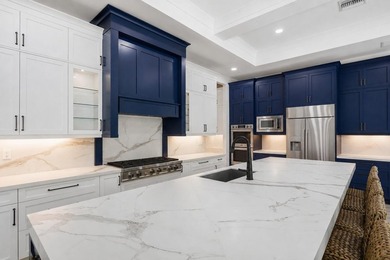 Beautifully upgraded newly built custom estate home located in - photo 7