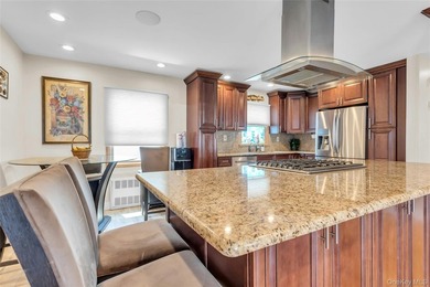 Welcome to this beautifully appointed four-bedroom - photo 9