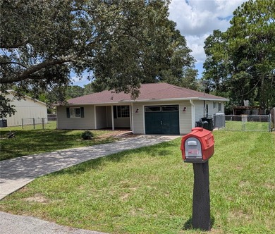 Location, Location, Location Move and ready 3-bedroom, 2-bath - photo 5