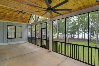 Lake Murray Home For Sale in Prosperity South Carolina