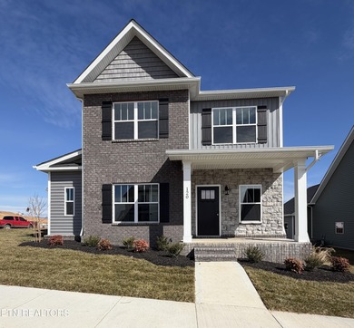 Watts Bar Lake Home For Sale in Oak Ridge Tennessee