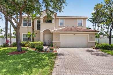 Rare 5-Bed, 3-Bath Cul-de-Sac Trophy Estate in the highly - photo 1