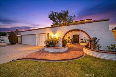 Tucked away on a private interior lot in the highly coveted Glen - photo 2