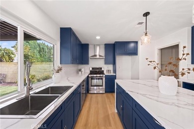 Tucked away on a private interior lot in the highly coveted Glen - photo 10