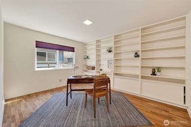 Perched on a quiet South Hill lane, this timeless Mid-Century - photo 19