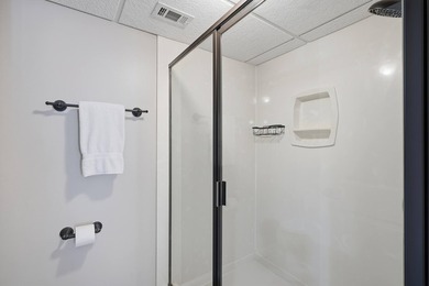 Welcome to Edgewater 212, a beautifully renovated and highly - photo 23