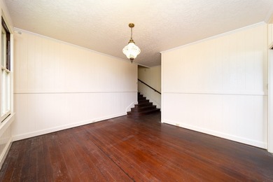 Large home with old charm and ocean views. A multi level home is - photo 4