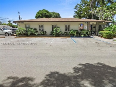 Prime corner property with direct exposure & on highly traveled - photo 2