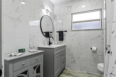 Great opportunity for this duplex in a prime location.
The - photo 16