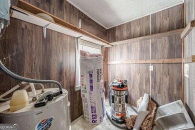 Investor special near Lake Allatoona! This single-story home on - photo 18