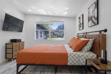 Great opportunity for this duplex in a prime location.
The - photo 33