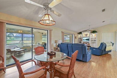 Charming 2 Bedroom, 2 Bath Home on Canal to Lake June - Placid - photo 8