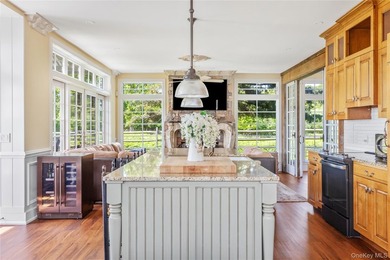 Elegant Montauk Retreat With Sunset Water Views. Privately set - photo 13