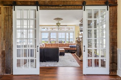 Elegant Montauk Retreat With Sunset Water Views. Privately set - photo 17