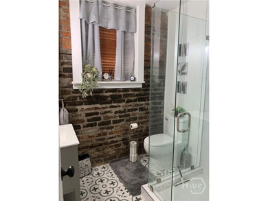 Charming historic building in the heart of Downtown! This - photo 19