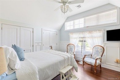 Elegant Montauk Retreat With Sunset Water Views. Privately set - photo 27