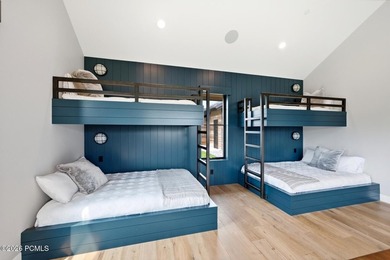 Bordering Victory Ranch's protected backcountry, this custom - photo 32