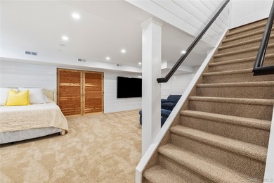 Elegant Montauk Retreat With Sunset Water Views. Privately set - photo 34