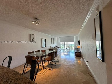 Beautiful 1 bed and one and a half bath, upgraded unit , Awesome - photo 7