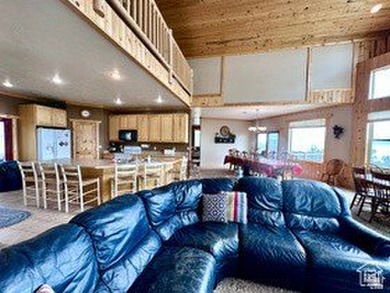 Price Reduced! East Side Bear Lake rambler with sweeping - photo 14