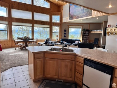 Price Reduced! East Side Bear Lake rambler with sweeping - photo 16