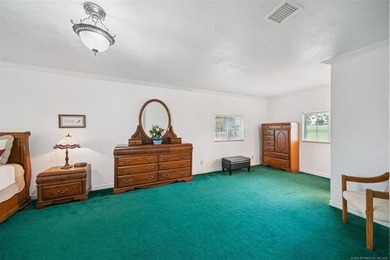 Beautiful 1 owner home on well groomed acreage complete with - photo 19