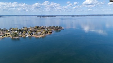 Lake life without compromise. Welcome to The Landings, where - photo 2