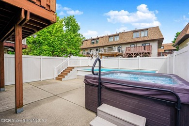 Welcome to 833 Rensselaer Avenue, a spacious semi-attached home - photo 24