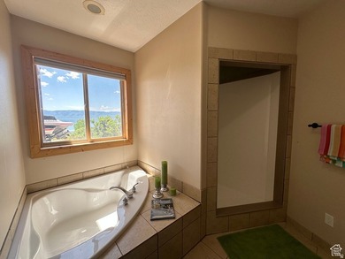 Price Reduced! East Side Bear Lake rambler with sweeping - photo 33