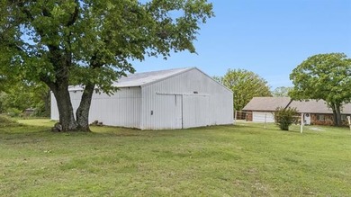 Beautiful 1 owner home on well groomed acreage complete with - photo 36