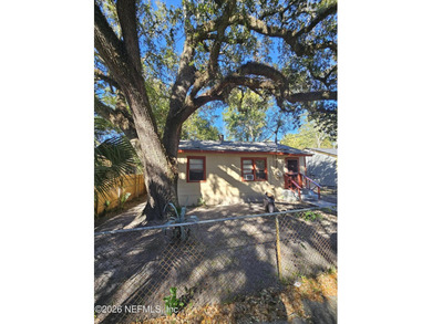 This 1203 square foot single family home has 3 bedrooms and 1.0 - photo 8