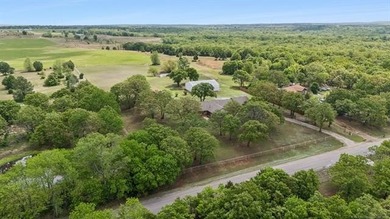 Beautiful 1 owner home on well groomed acreage complete with - photo 39