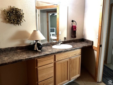 Price Reduced! East Side Bear Lake rambler with sweeping - photo 44