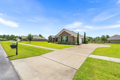 Golf Course Living at Its Finest -- 4BR/3BA on the Green in - photo 50