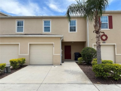 Lake Townhome/Townhouse For Sale in Davenport, Florida