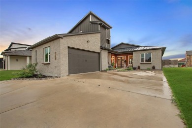 Lake Home For Sale in Fort Worth, Texas