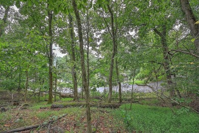 Patrick Henry Lake Lot Sale Pending in Other Tennessee