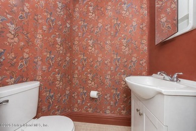 Offered for the first time in more than half a century, this - photo 25