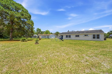 Bright and airy 3-bedroom, 2 full bath home situated on a rare - photo 34