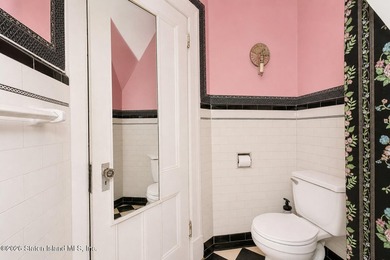Offered for the first time in more than half a century, this - photo 36