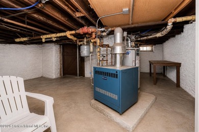 Offered for the first time in more than half a century, this - photo 39