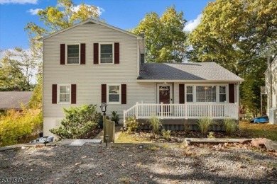 White Meadow Lake Home For Sale in Rockaway Twp. New Jersey