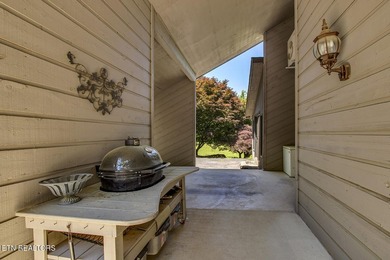 Are you looking for a lakefront home that is priced to allow you - photo 4