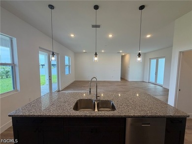 Price improvement!!New Construction 3 bedroom plus Den, 3 full - photo 6