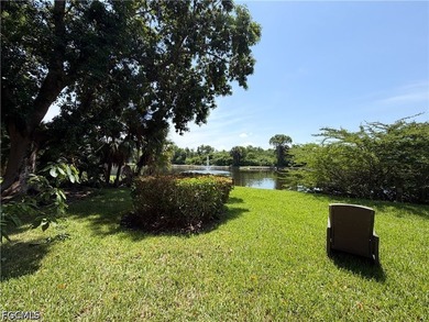 Experience easy Florida living in this inviting first-floor - photo 9